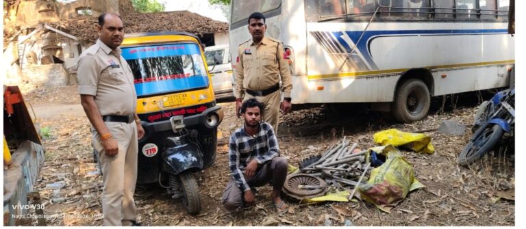 *“ऑपरेशन प्रहार” के तहत अवैध कबाड़ पर छाल पुलिस की दोहरी कार्यवाही, 2 आरोपी पकड़े गए, भारी मात्रा में स्क्रैप जब्त, छाल पुलिस ने घेराबंदी कर ऑटो में ले जा रहे अवैध कबाड़ सहित आरोपी गिरफ्तार, दूसरी कार्यवाही में डंप किया गया स्क्रैप जब्त, एसएसपी शशि मोहन सिंह का सख्त संदेश — चोरियों में अंकुश लगाने अवैध कबाड़ और चोरी के माल के कारोबार पर भी पुलिस लगातार कड़ी कार्यवाही कर रही है, कार्यवाही जारी रहेगी…*